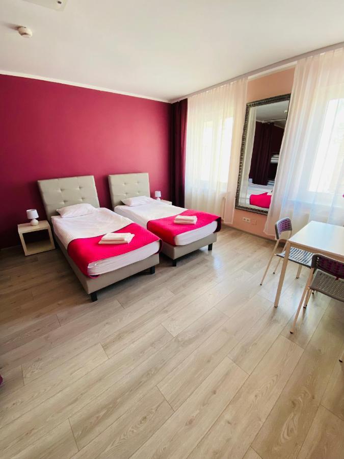 Hostel Freedom Stary Toruń Екстериор снимка