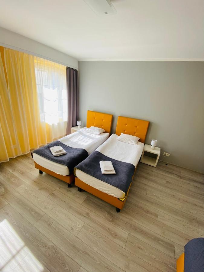 Hostel Freedom Stary Toruń Екстериор снимка