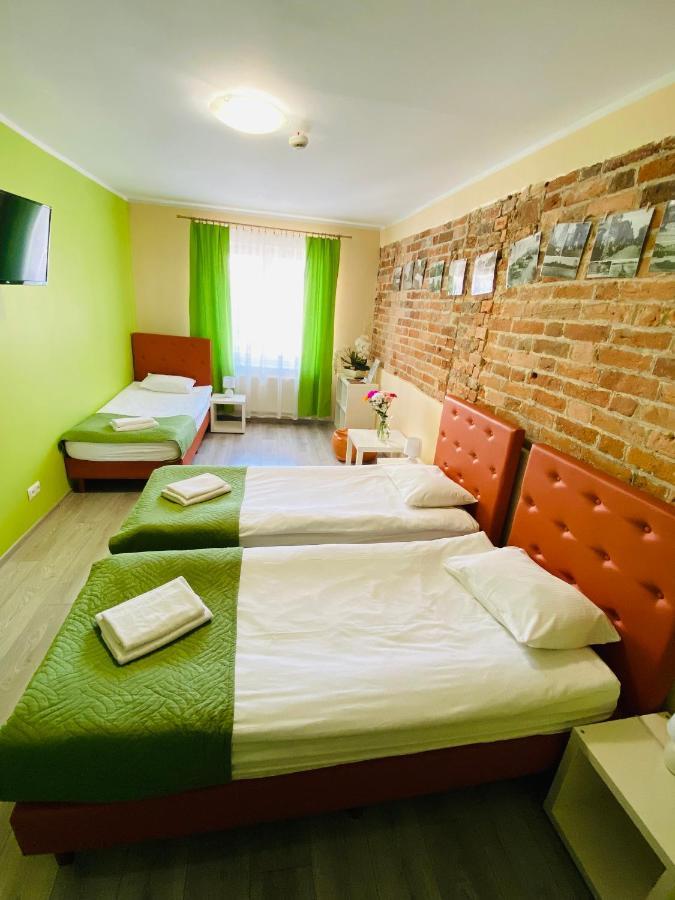 Hostel Freedom Stary Toruń Екстериор снимка